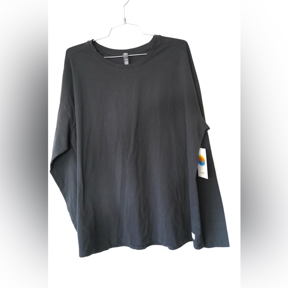 Vuori Lux Performance Yoga Long Sleeve Heathered Black Size Large Athletic